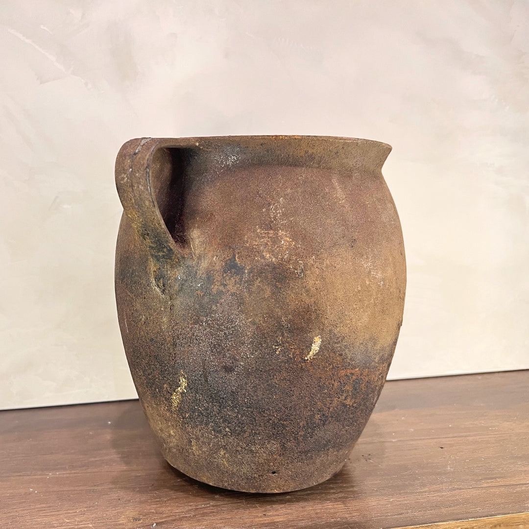 Artem Iron Pot