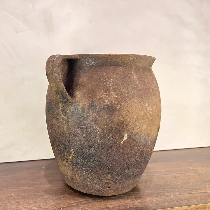 Artem Iron Pot