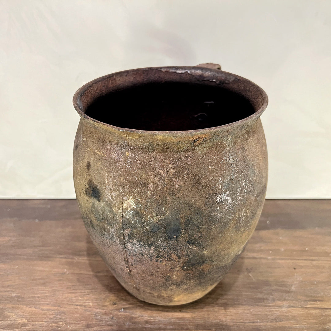 Artem Iron Pot