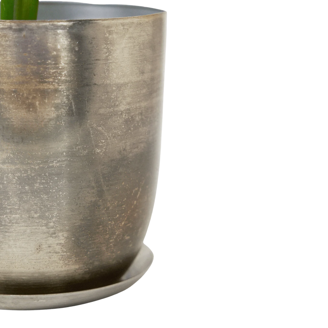 Jo Metal Planter With Drainage Hole