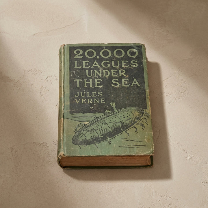 Jules Verne '20,000 Leagues Under the Sea' - 1917, ANTIQUE & RARE
