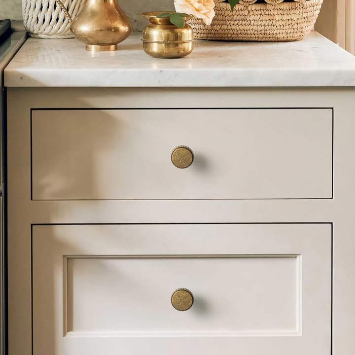 Stripe Edge Cabinet Knob