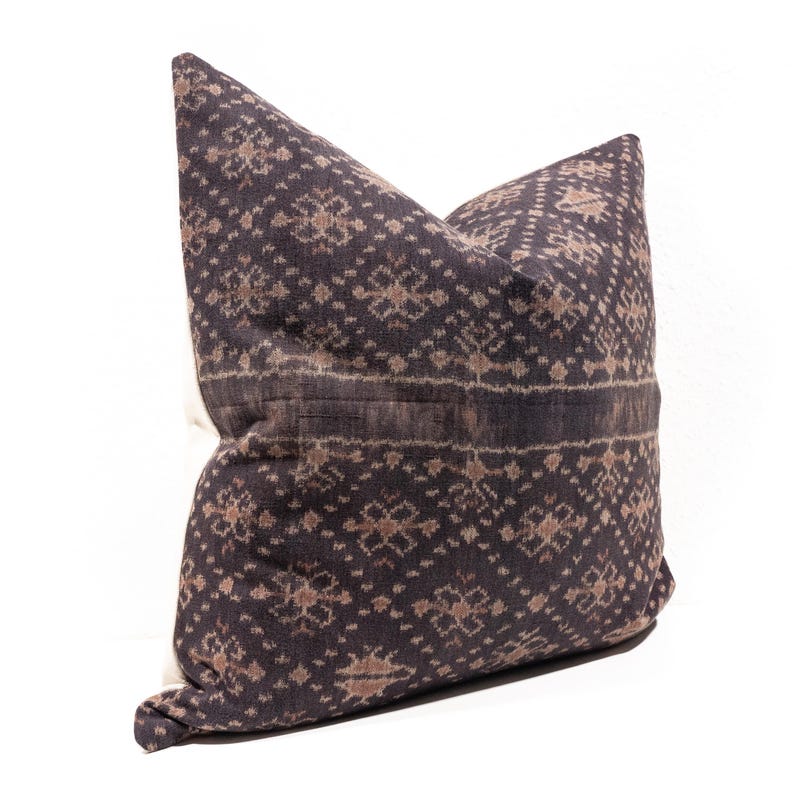 Tero Pillow