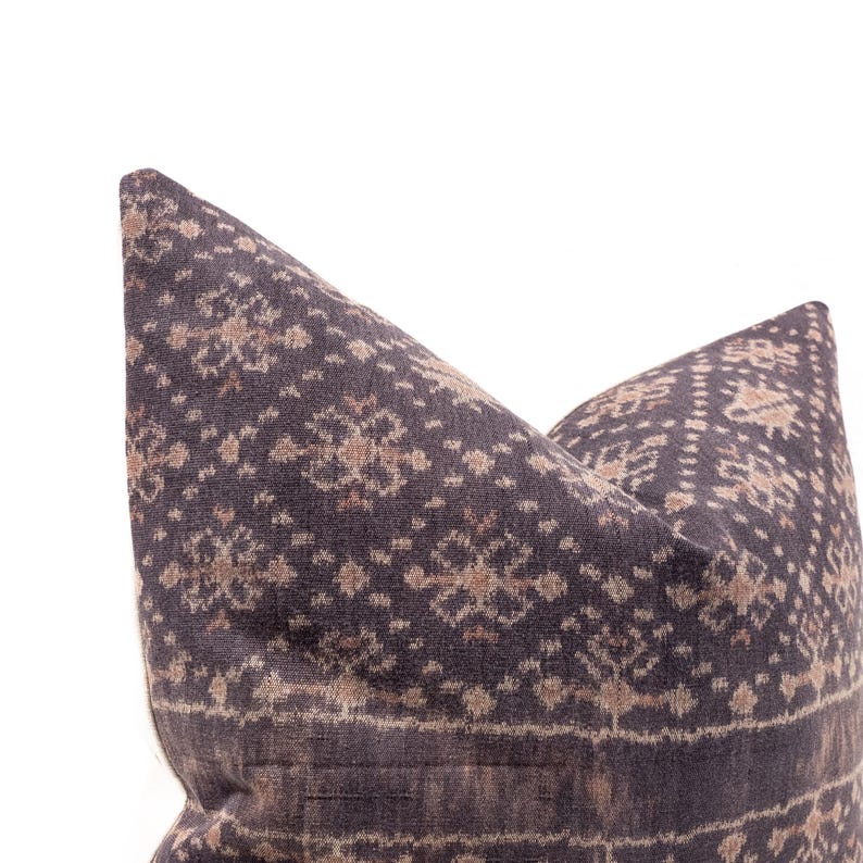 Tero Pillow