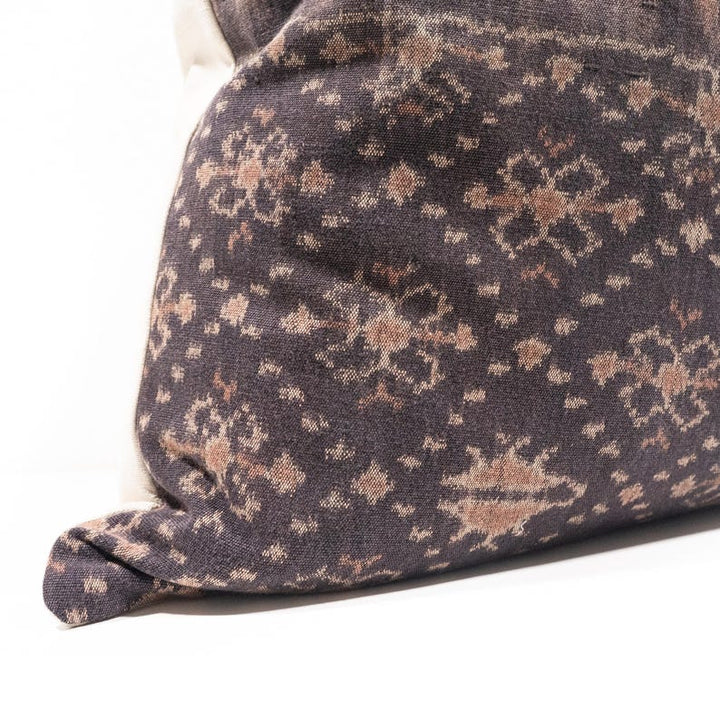 Tero Pillow