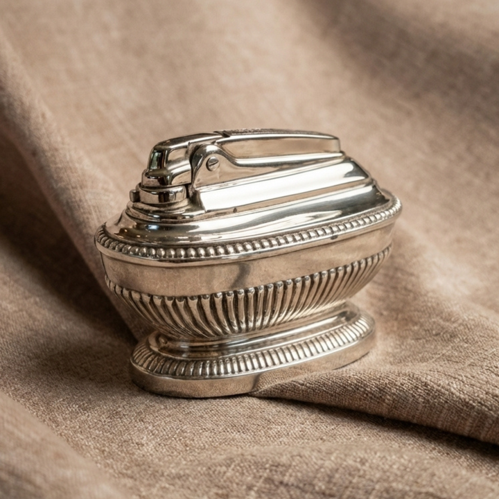 Vintage Ronson Queen Anne Table Lighter - Genuine 1950s Tobacciana