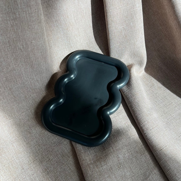 Wavy Tray: Charcoal