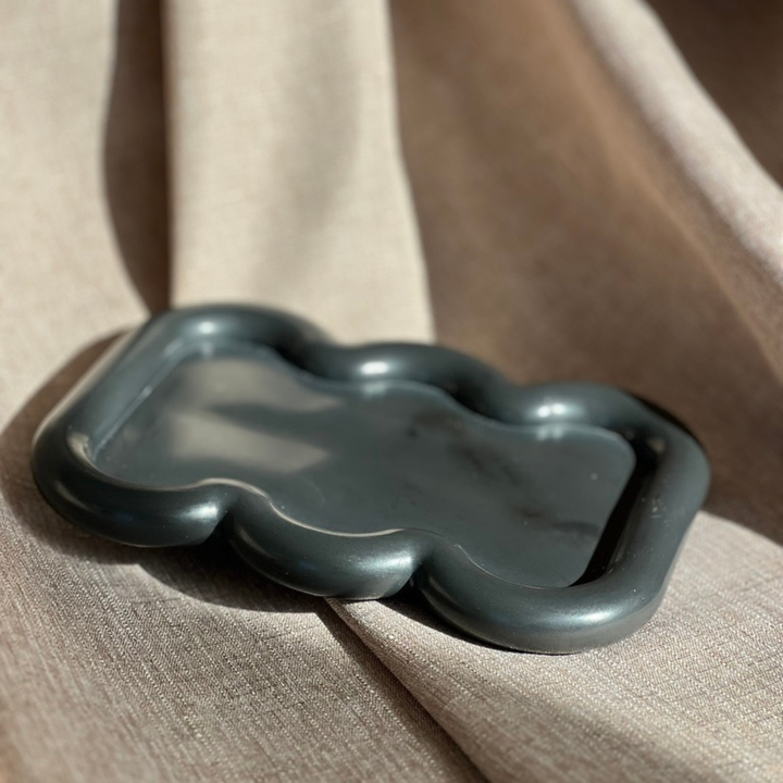 Wavy Tray: Charcoal